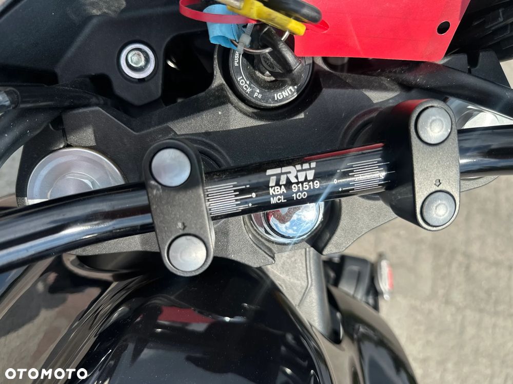 Yamaha FZ8 - 18