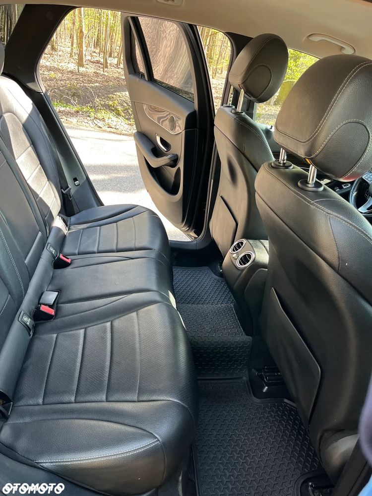 Mercedes-Benz GLC 300 4Matic 9G-TRONIC - 20