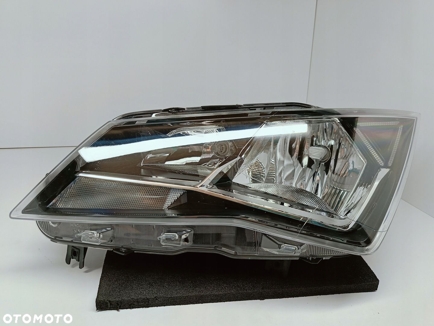 SEAT ATECA 16- LAMPA LEWA PRZÓD PRZEDNIA ZWYKŁA H7 H7  LED 576941005A - 1