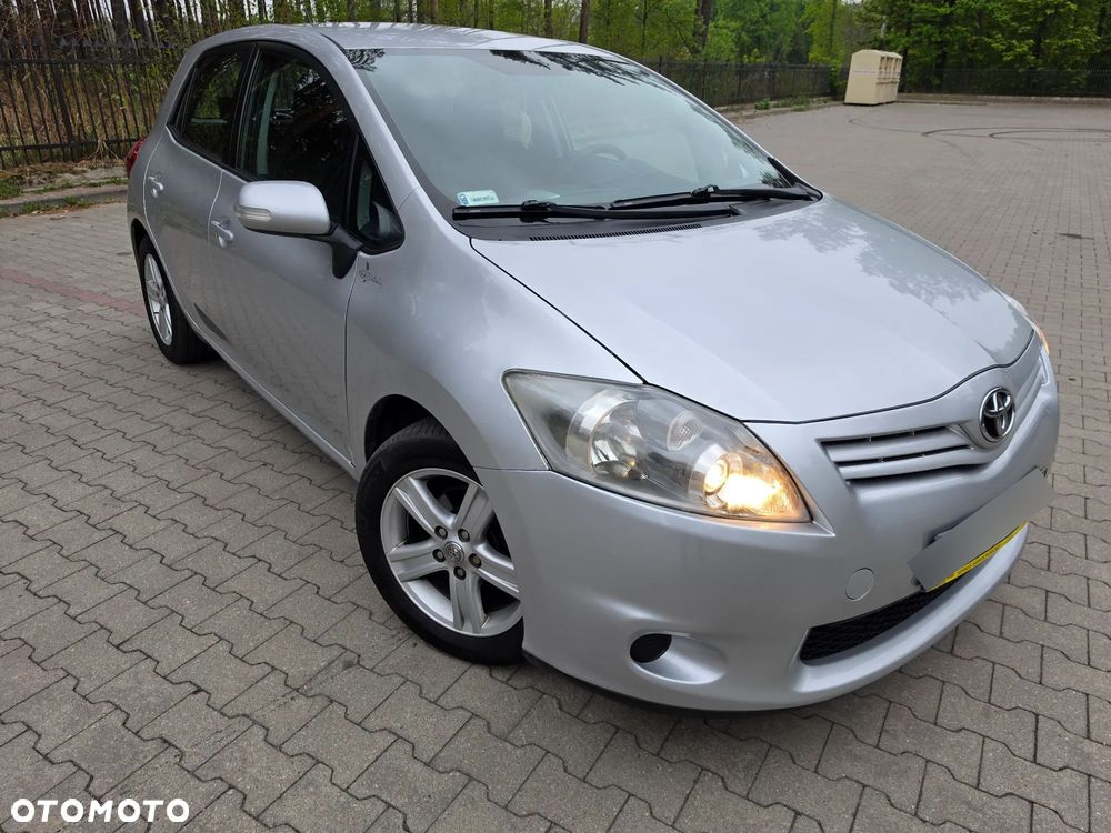 Toyota Auris 1.6 Luna - 15