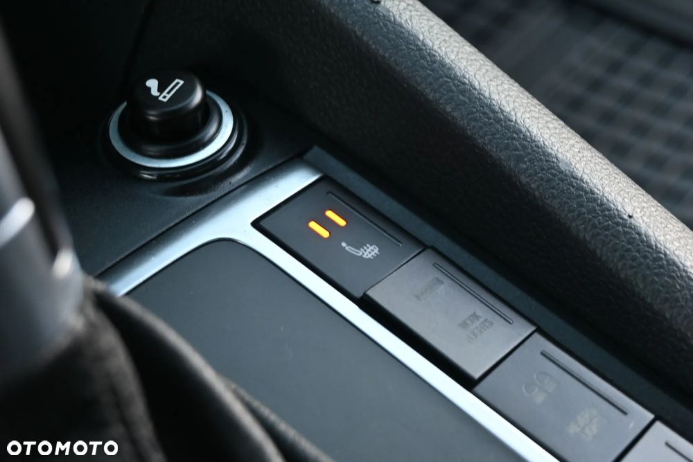Volkswagen Amarok 2.0 BiTDI Autm Highline - 31