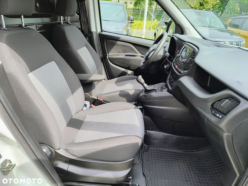 Fiat DOBLO - 11