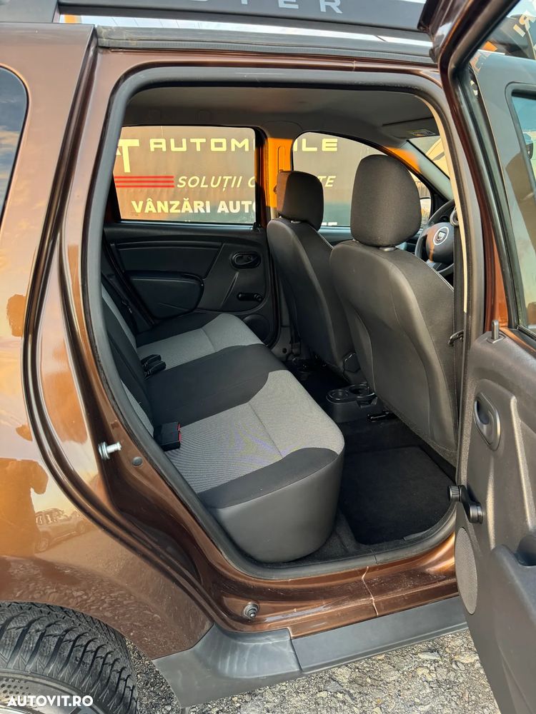 Dacia Duster 1.6 16V 4x2 Laureate - 9