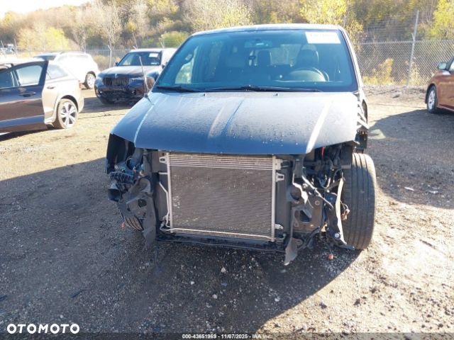 Dodge Grand Caravan 3.6 R/T - 24