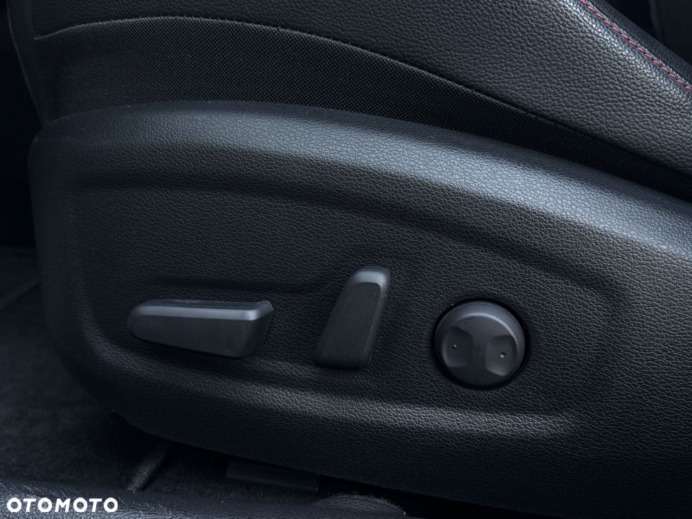 Kia Ceed 1.6 T-GDI GT DCT - 13