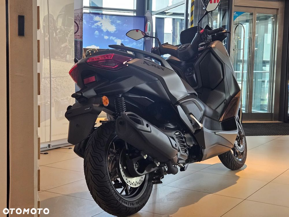 Yamaha X-max - 5