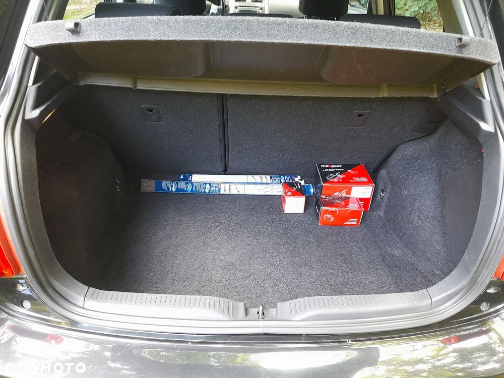 Toyota Auris 1.6 VVT-i Sol - 24