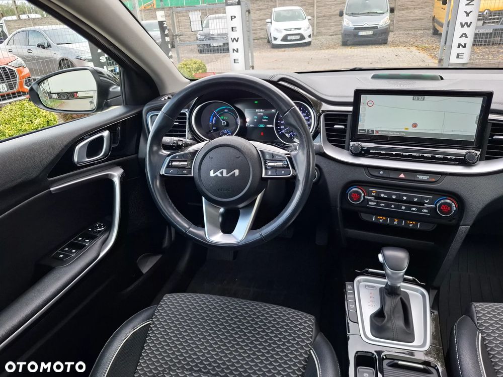 Kia XCeed - 22