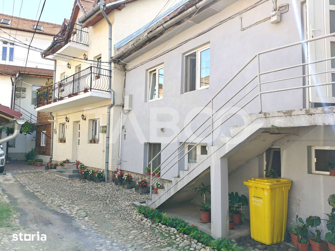 Apartament la casa 3 camere 70 mpu utili in apropiere de Piata Cibin — fotografia 1