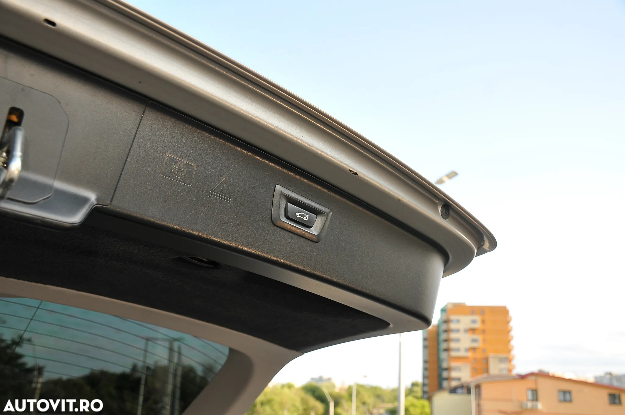 BMW Seria 5 520d Aut. - 28