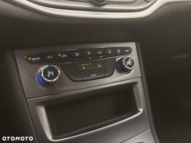 Opel Astra 1.4 T GPF Enjoy S&S - 18