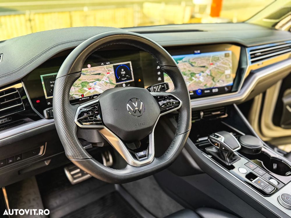 Volkswagen Touareg V6 TDI 4MOTION R-Line - 12