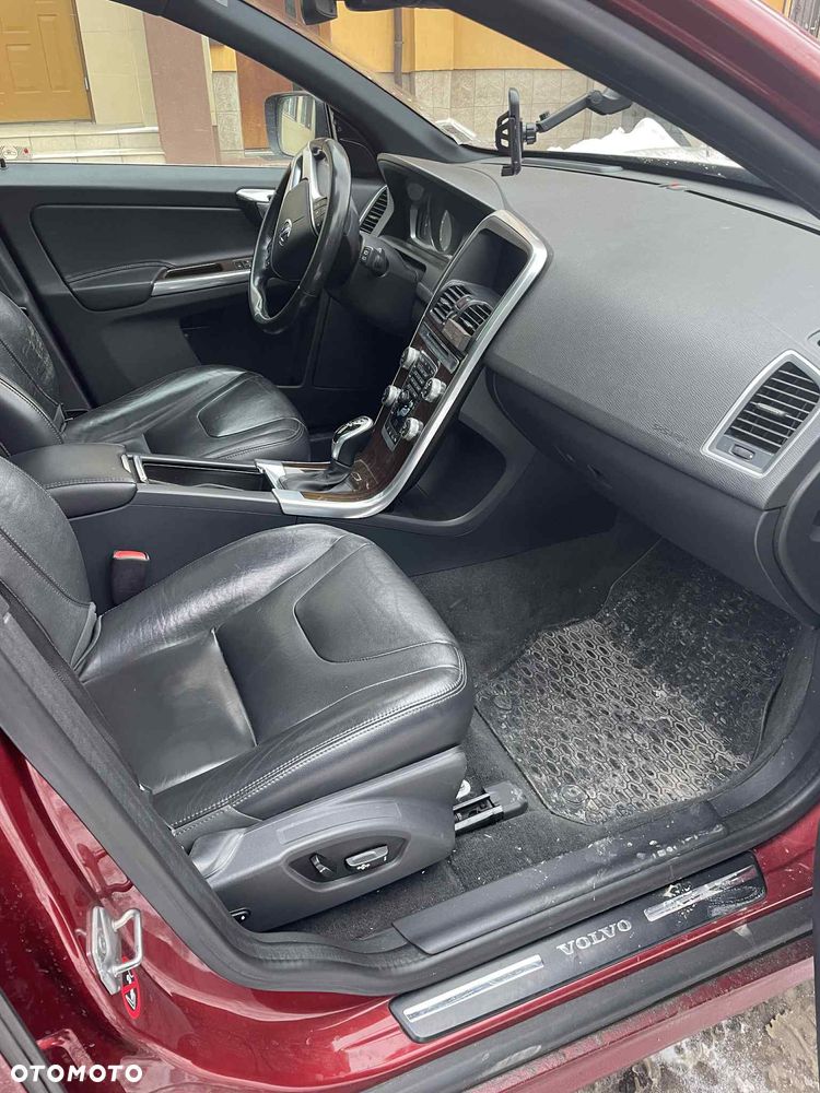 Volvo XC 60 D5 AWD Summum - 9
