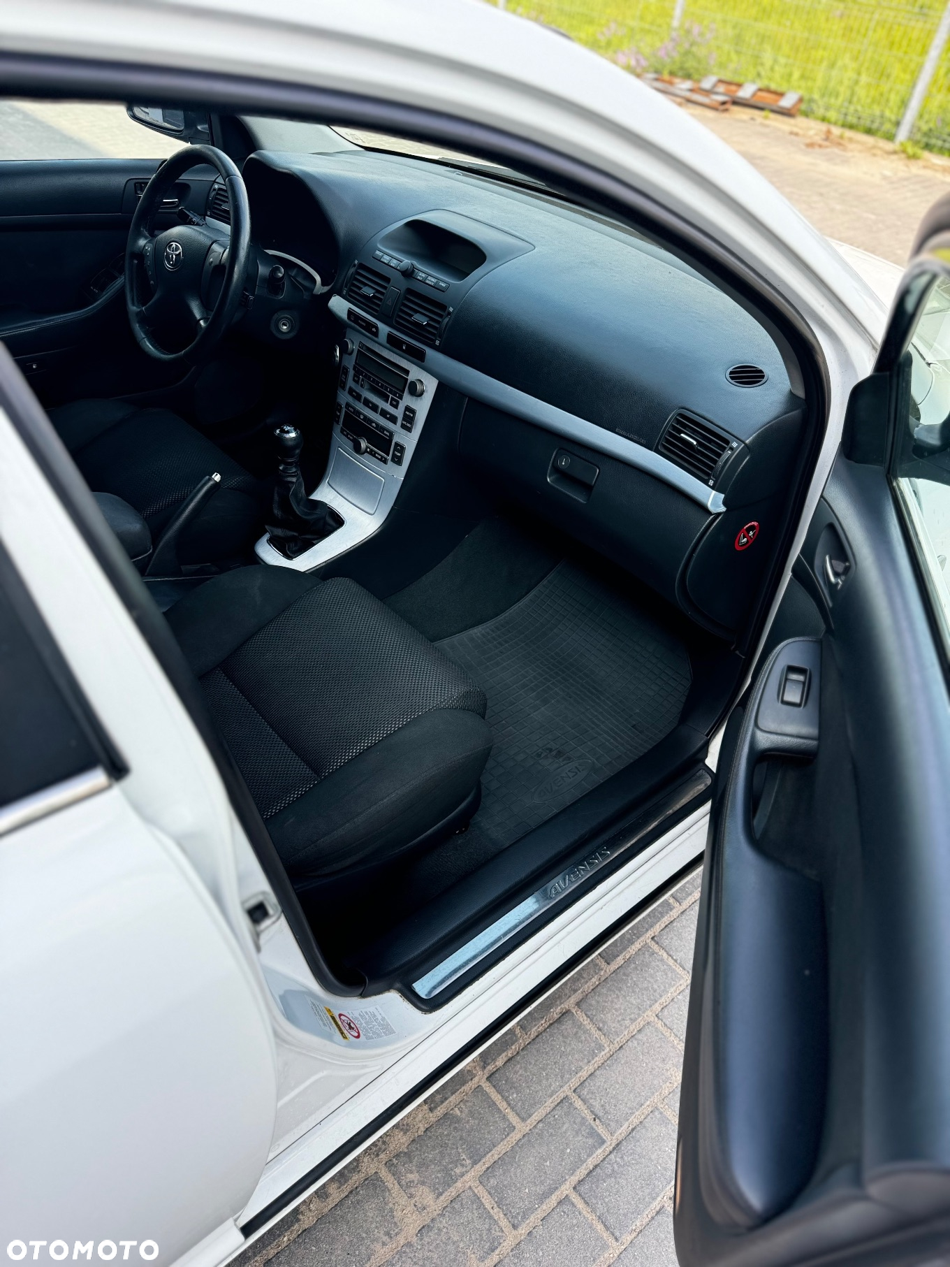 Toyota Avensis 1.8 VVT-i Luna - 8