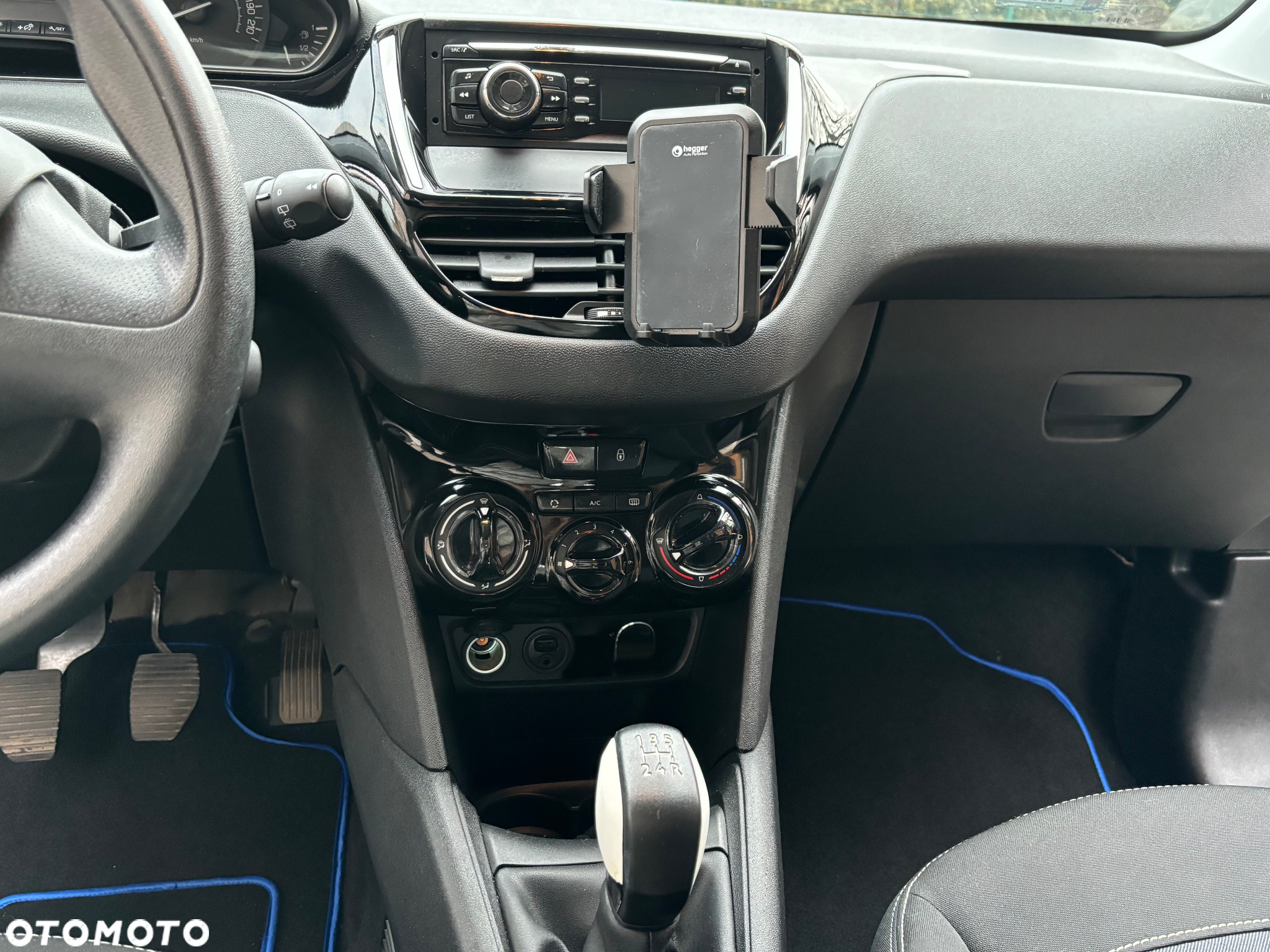 Peugeot 208 - 7