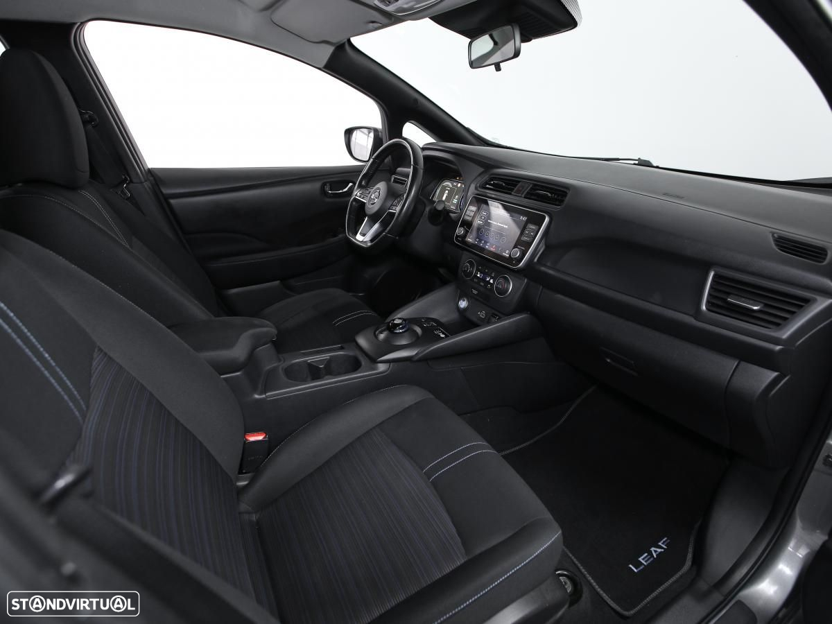 Nissan Leaf - 10