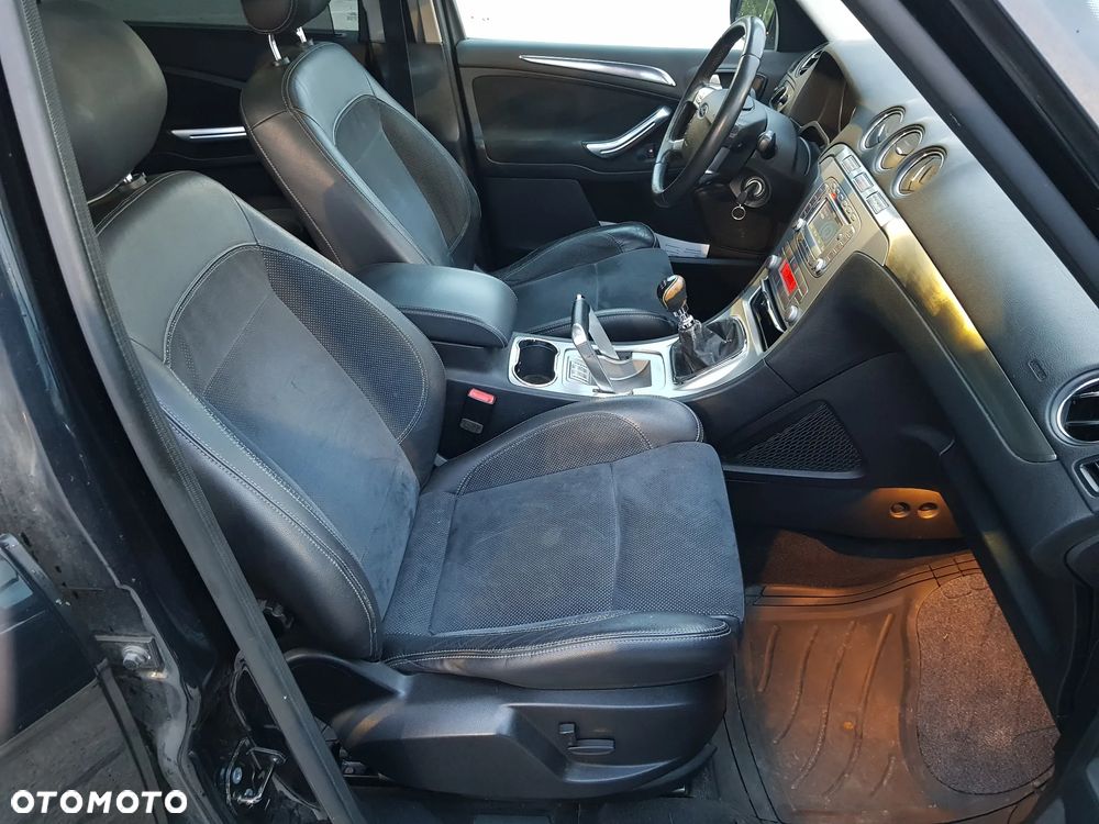 Ford Galaxy 2.2 TDCi DPF Titanium - 10