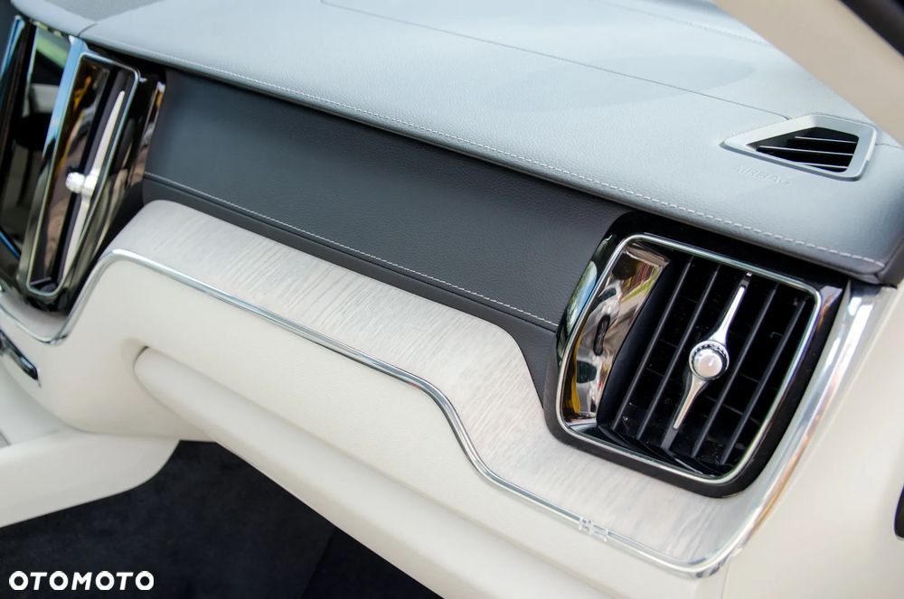 Volvo XC 60 - 27