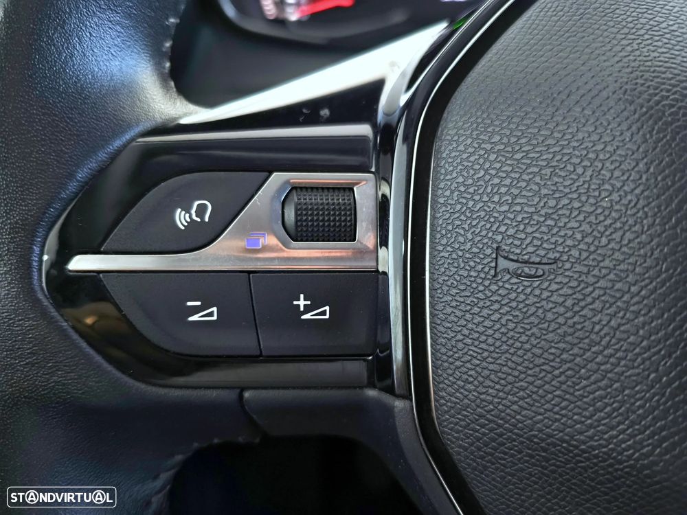 Peugeot 208 1.2 PureTech Active Pack - 19