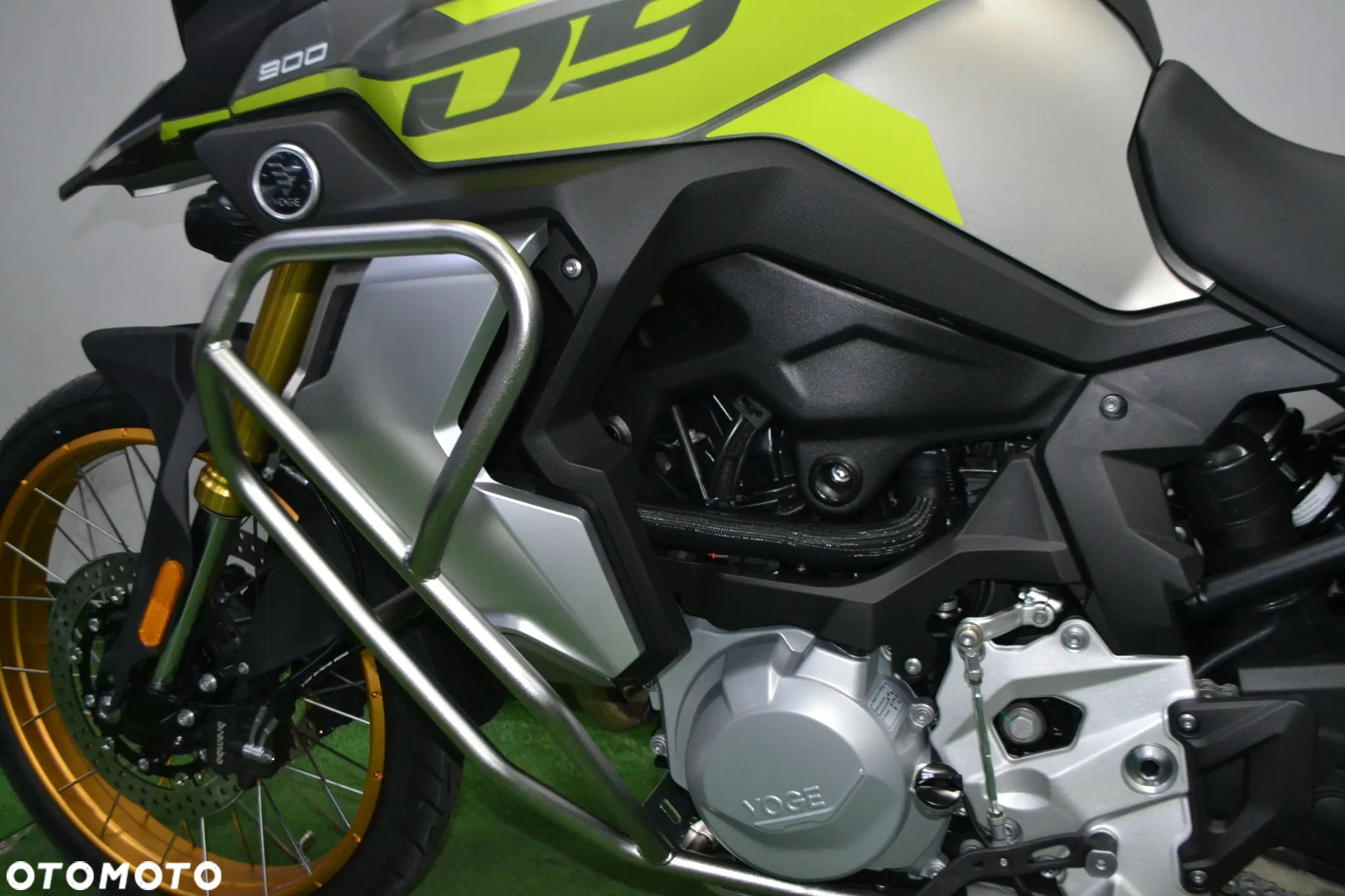 VOGE 900DSX - 14