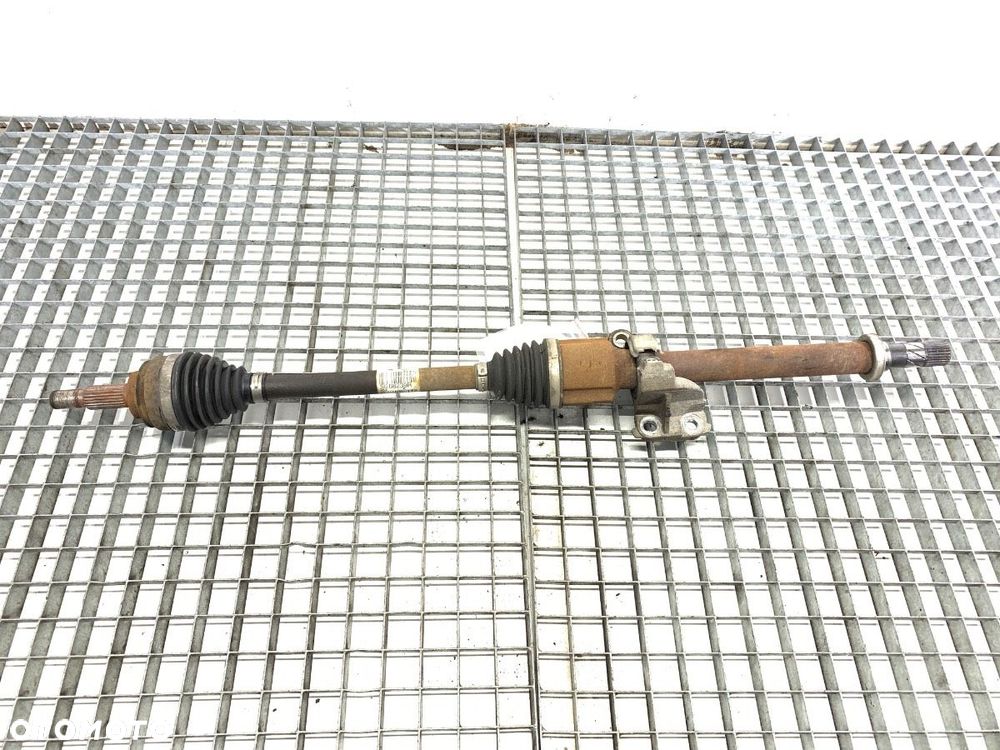 PÓŁOŚ PRAWY PRZÓD  RENAULT CLIO IV (BH_) 2012 - 2022 1.5 dCi 75 55 kW [75 KM] olej napędowy - 1