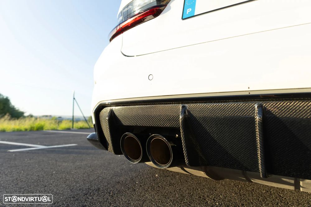 BMW M3 Competition - 18