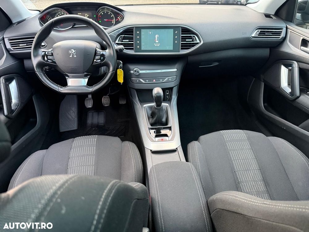 Peugeot 308 - 4