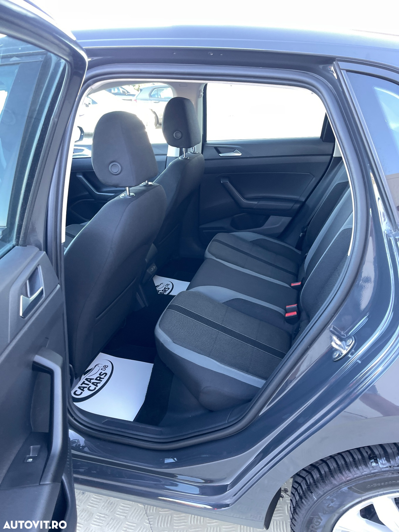 Volkswagen Polo 1.6 TDI SCR DSG Comfortline - 27