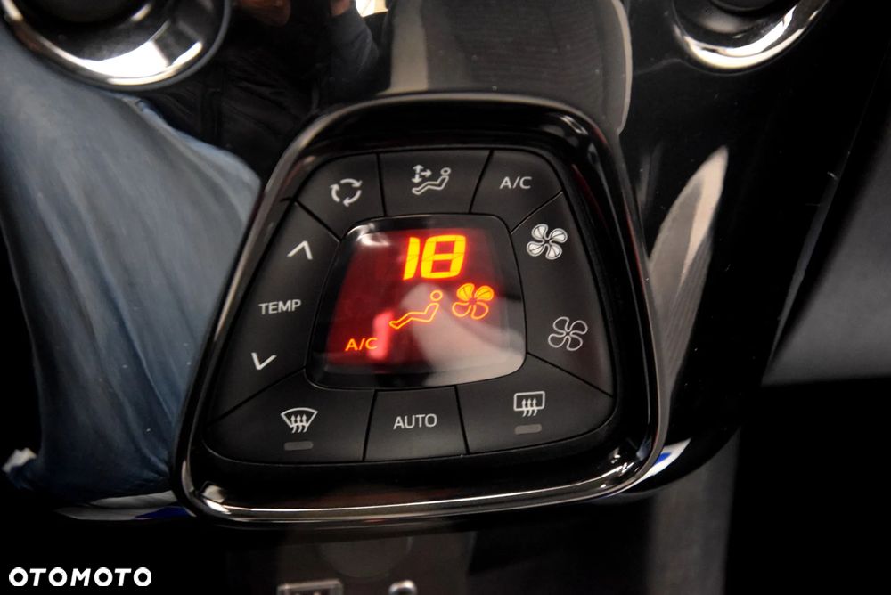 Toyota Aygo 1.0 VVT-i Color Edition - 24