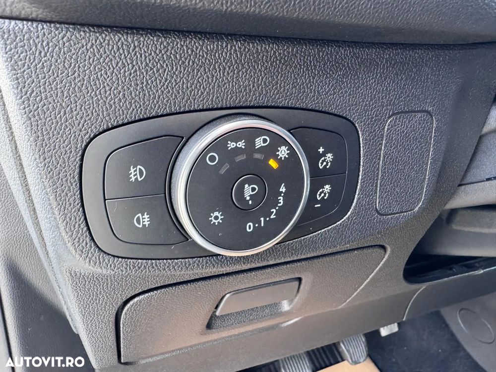 Ford Focus 1.5 EcoBlue Start-Stopp-System COOL&CONNECT - 19