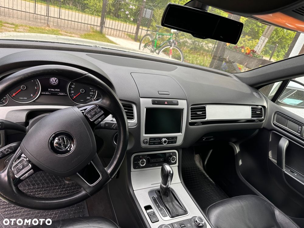 Volkswagen Touareg 3.0 V6 TDI BMT R-Style - 5