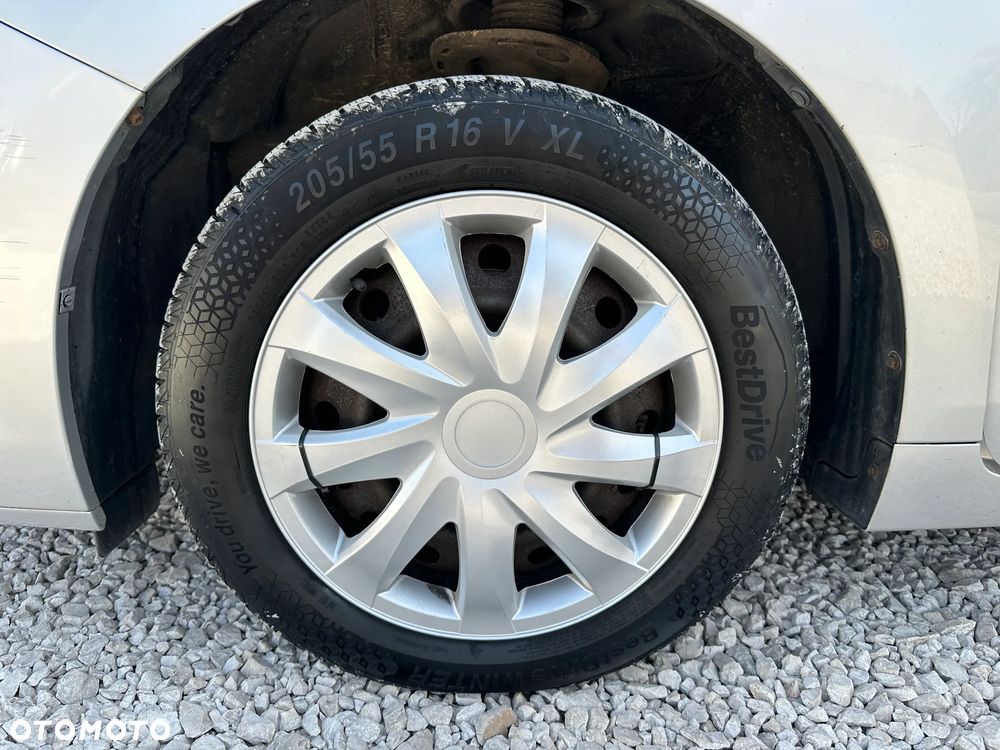 Toyota Verso 2.0 D-4D Luna - 27