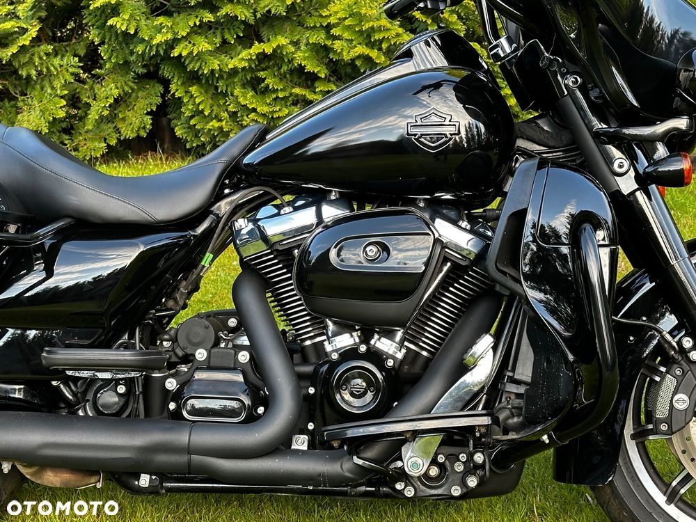 Harley-Davidson Touring Street Glide - 10