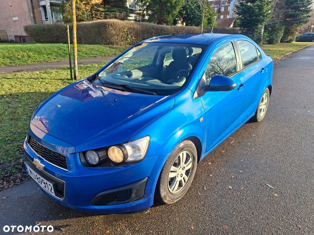 Chevrolet Aveo 1.2 LT - 11