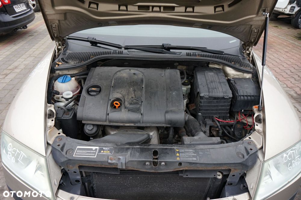 SKODA OCTAVIA II 1Z3 LB LIFTBACK 2006 9201 LF8F 1.6 FSI BLF 115KM GYT BEŻOWY na części - 9