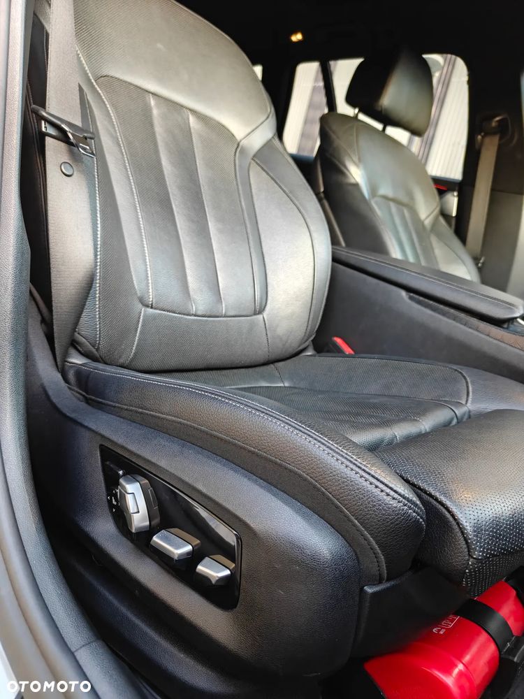 BMW Seria 5 520d Sport Line sport - 26