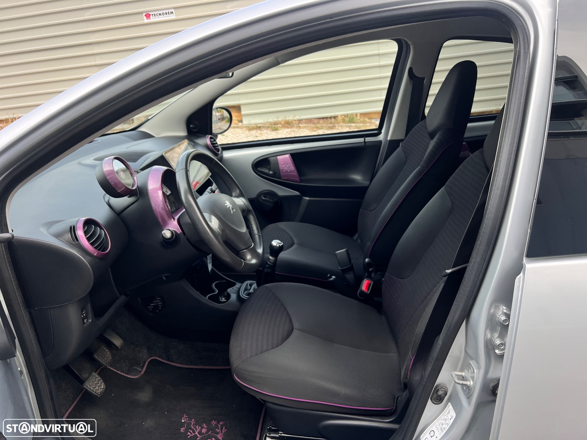 Peugeot 107 1.0 Style - 17