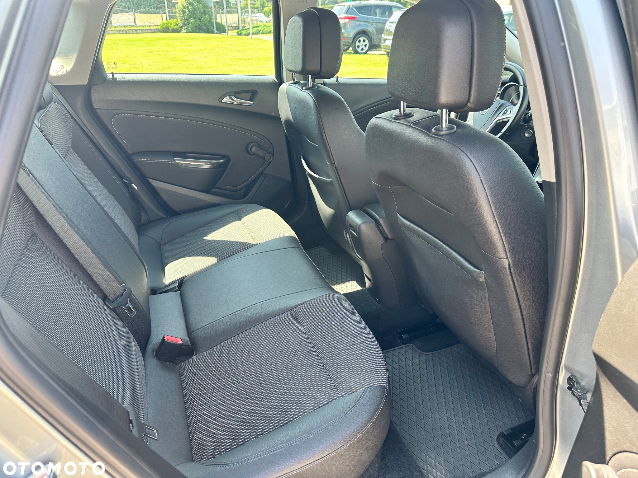 Opel Astra 1.6 Cosmo - 28