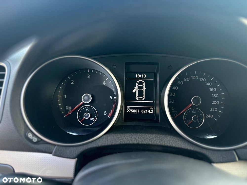 Volkswagen Golf 1.6 TDI DPF MATCH - 24