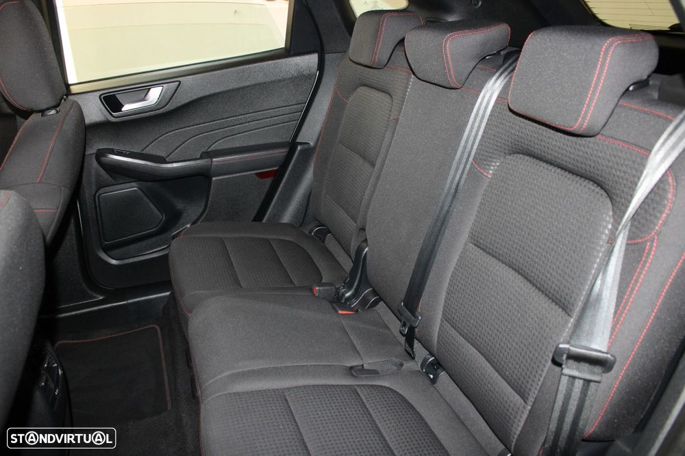 Ford Kuga 1.5 EcoBoost ST-Line - 31