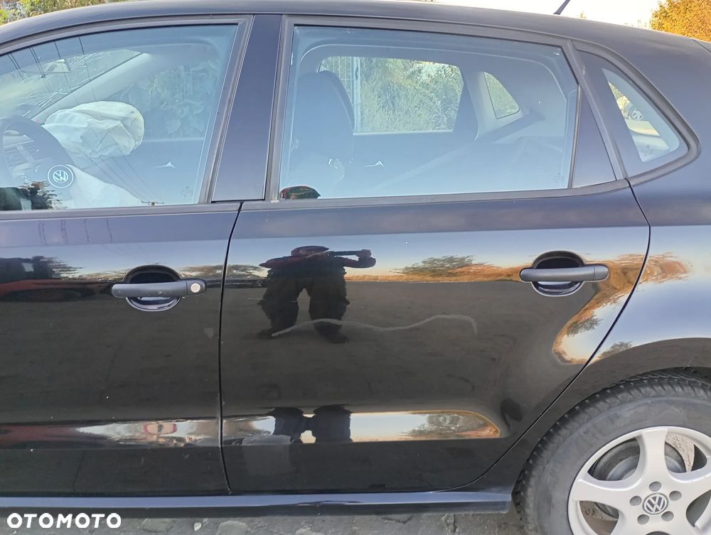 VW POLO V 09-17 5d drzwi lewe tylne lewy tył L041 - 1