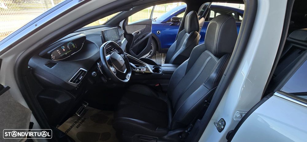 Peugeot 3008 1.6 Hybrid GT Pack e-EAT8 - 11