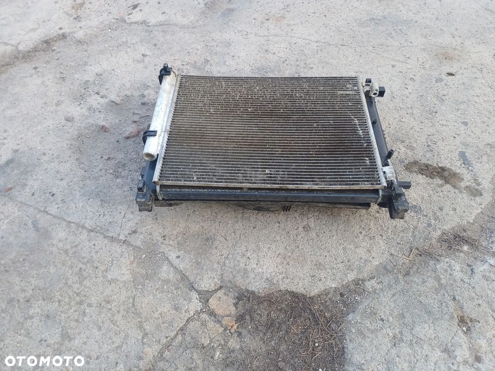 Chlodnica wody klimy wentylator komplet DACIA DUSTER I LIFT 1.6SCE 13-17R