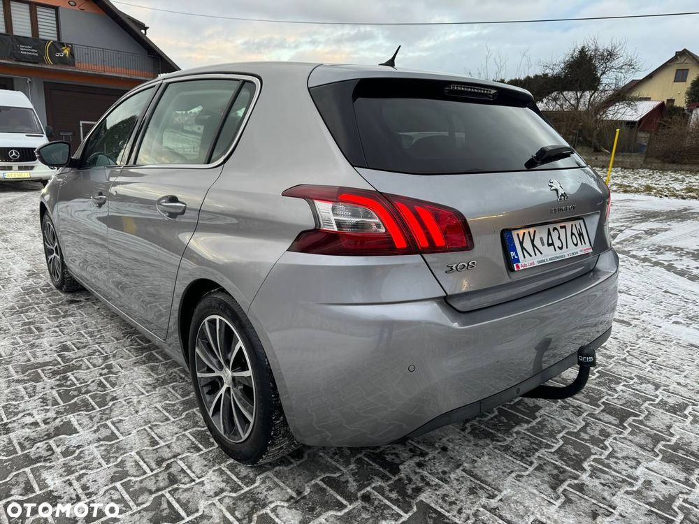 Peugeot 308 125 THP Active - 10