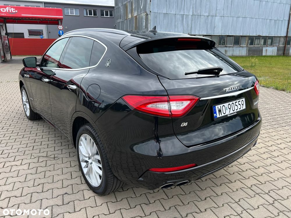 Maserati Levante Q4 GranLusso - 10