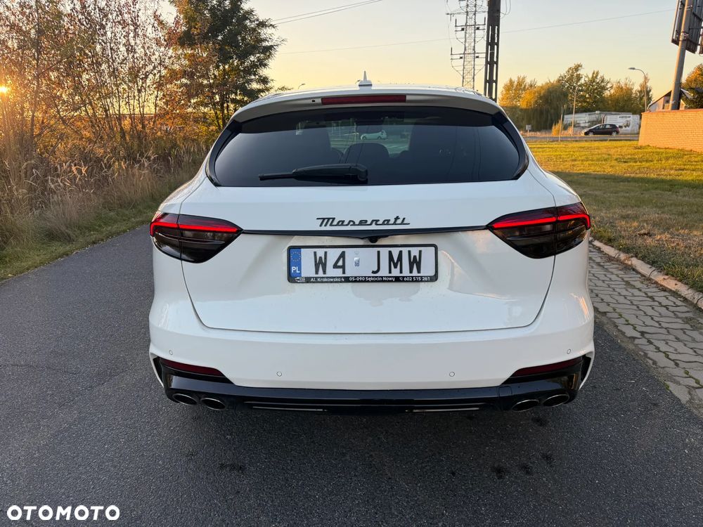 Maserati Levante - 6