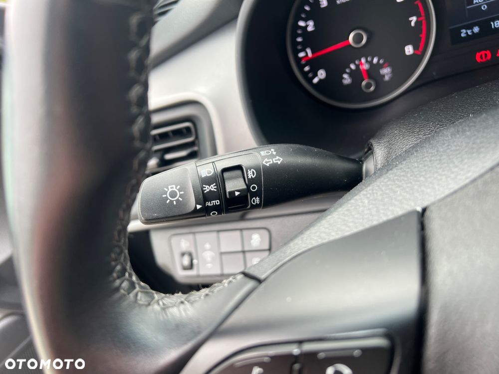 Kia Stonic 1.0 T-GDI L - 23