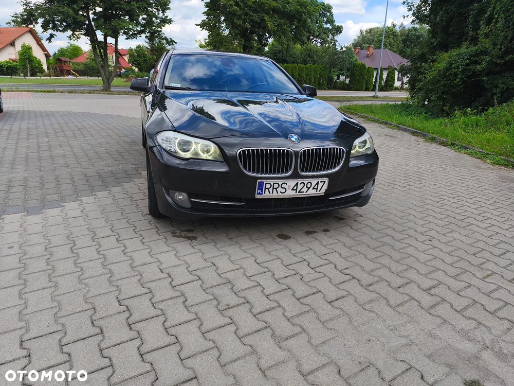 BMW Seria 5 525d xDrive Sport-Aut Luxury Line - 23