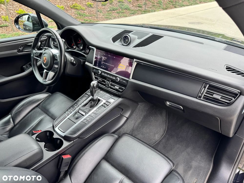 Porsche Macan - 12