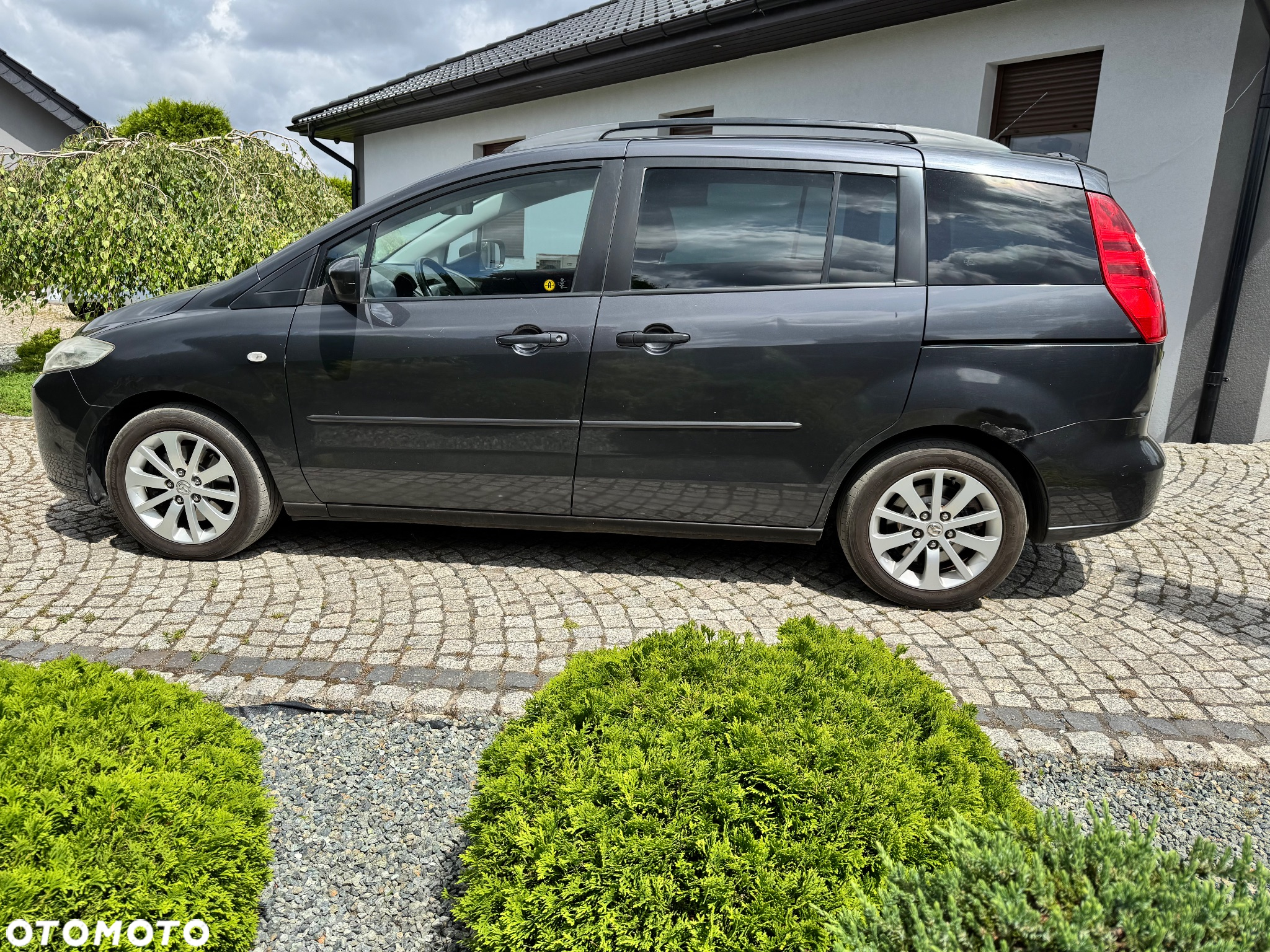 Mazda 5 - 14